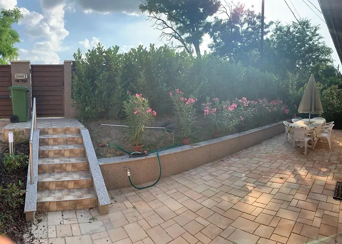 דירה House Carlo Ponty Tass